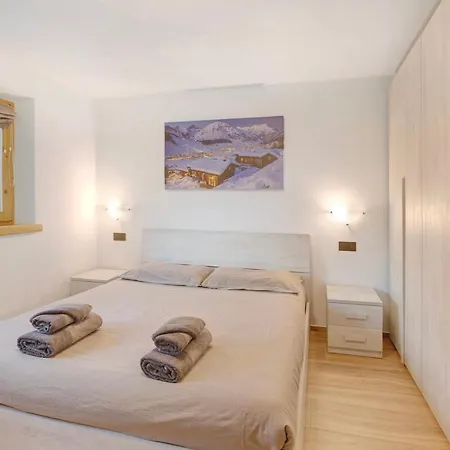 Apartment Palipert Flowers House